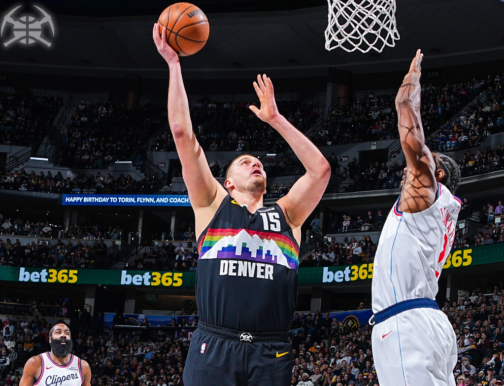 开云官网-1胜9负,夺冠热门慢慢倒下!作为联盟第一人,或许你被高估了