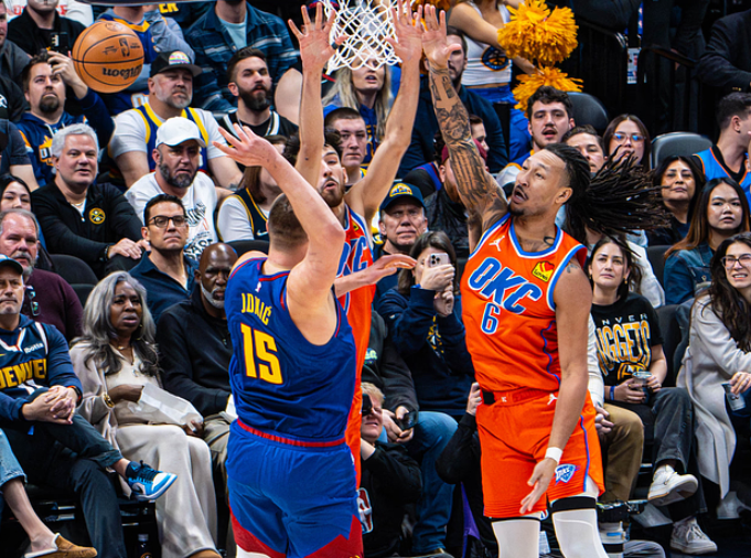 开云官网-1胜9负,夺冠热门慢慢倒下!作为联盟第一人,或许你被高估了