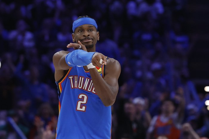 尘封63年历史第一纪录，终究还是被打破，难道MVP冠军又被包揽|亚历山大|奥斯卡-罗伯特森|威尔特-张伯伦|科比-布莱恩特|勒布朗-詹姆斯_新浪新闻