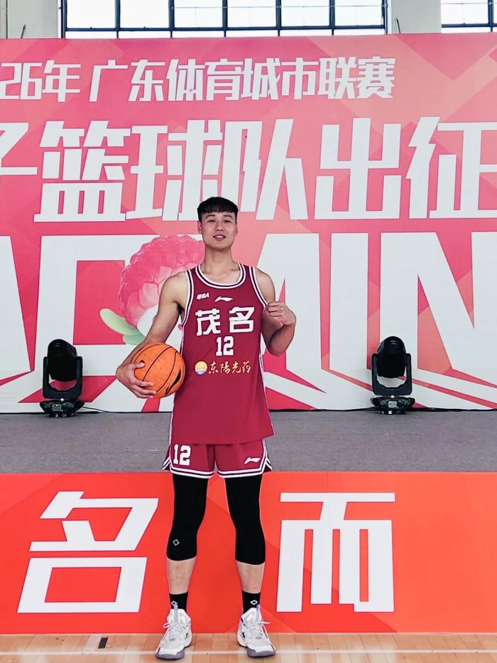 开云体育-专访“粤BA”茂名队队员李春明：“为家乡而战，是我们勇于拼博的底气”|篮球|广东省|广东省城市篮球联赛|张波|球队_新浪新闻