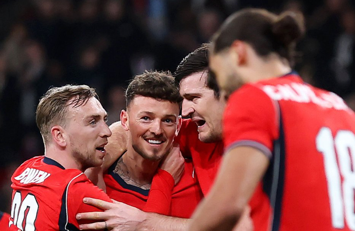 开云大陆-罗杰斯转会抉择面临关键考验 曼联与切尔西并非最佳去处|维拉|摩根-罗杰斯|阿斯顿维拉|球员|豪门_新浪体育_新浪新闻